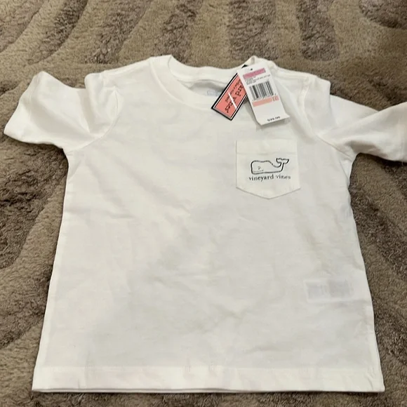 NWT 2T Vineyard Vines White Tee - Picture 3 of 3